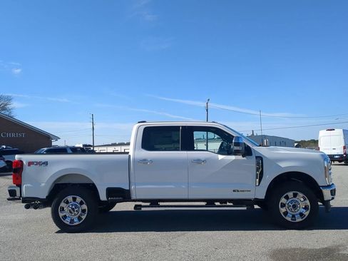 Used 2026 Ford F250 Lariat w/ Chrome Package AWD/4WD image 2