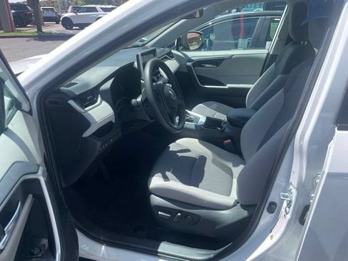 Used 2024 Toyota RAV4 XLE w/ Weather Package AWD/4WD image 31