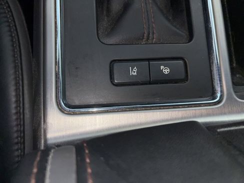 Used 2019 Ford F150 Platinum w/ Equipment Group 701A Luxury image 34