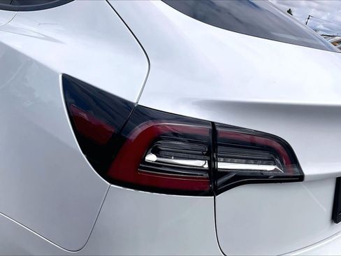 Used 2021 Tesla Model 3 Standard Range Plus RWD image 26