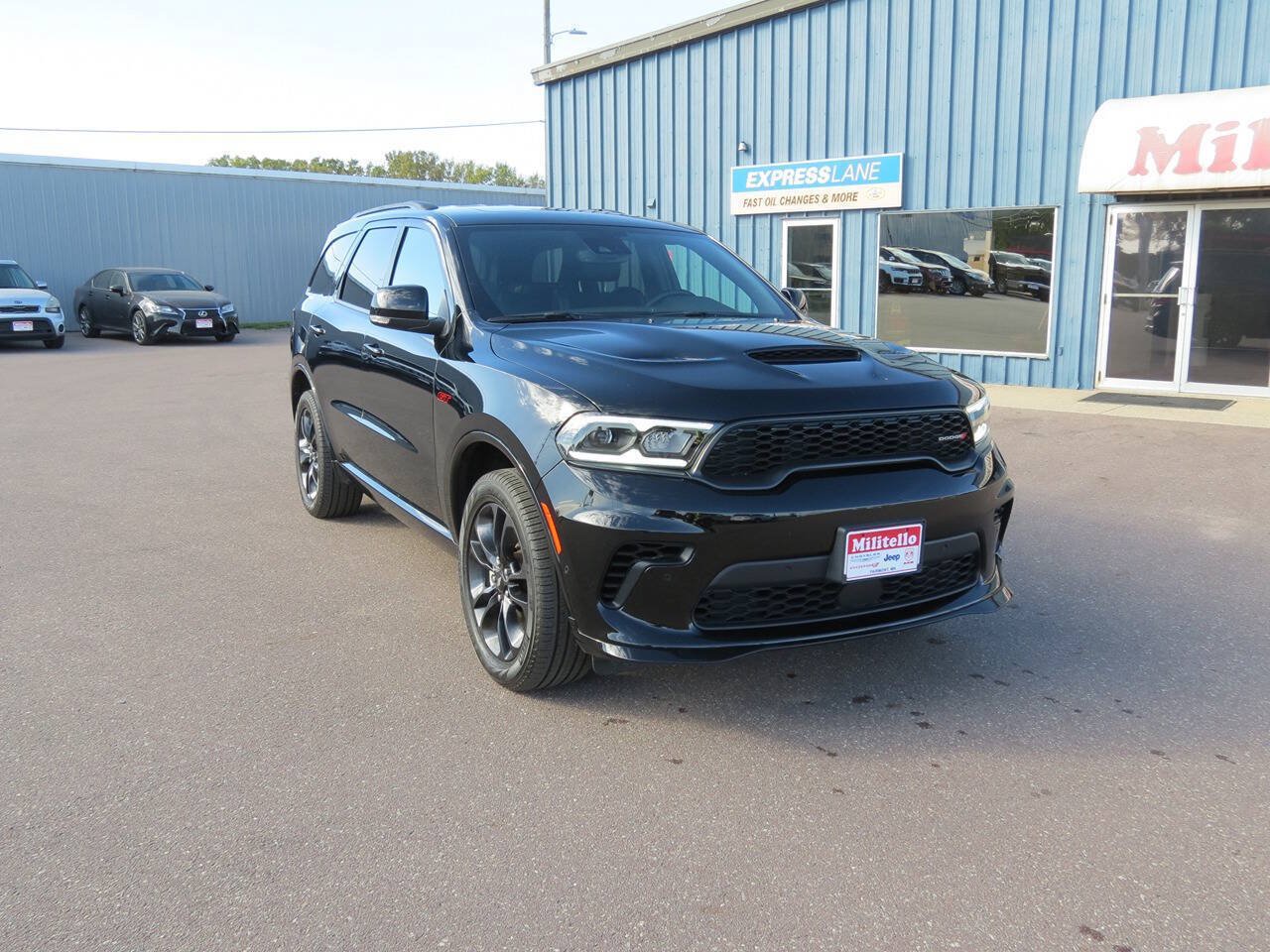 Used 2025 Dodge Durango GT AWD/4WD image 4