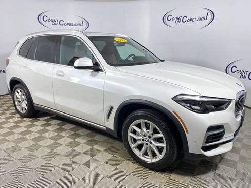 Used 2023 BMW X5 xDrive40i w/ Premium Package AWD/4WD image 1