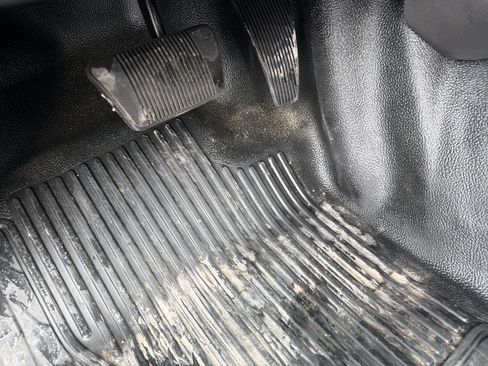 Used 2025 RAM 3500 Big Horn AWD/4WD image 15