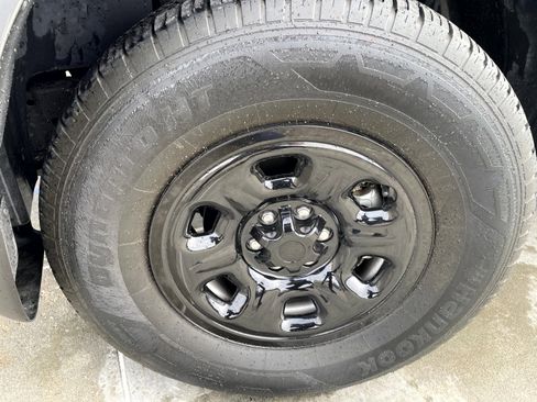 Used 2022 Nissan Frontier S w/ Technology Package image 6