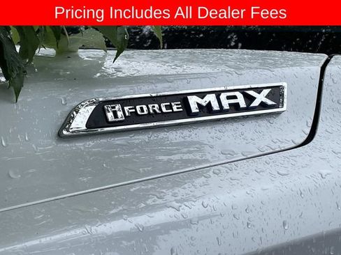 Used 2023 Toyota Sequoia Platinum AWD/4WD image 3