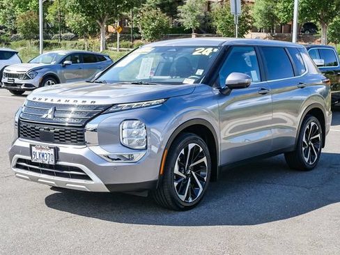 Used 2024 Mitsubishi Outlander SE FWD image 4