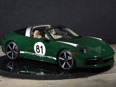 Used 2021 Porsche 911 Targa 4S Heritage Design AWD/4WD image 9
