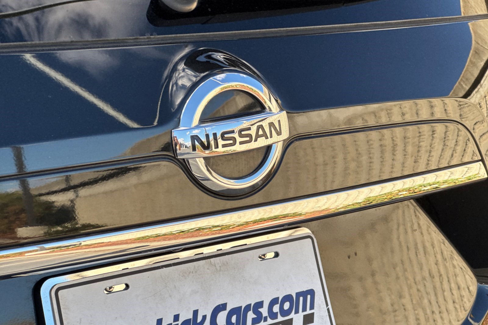 Used 2020 Nissan Rogue SV FWD image 38