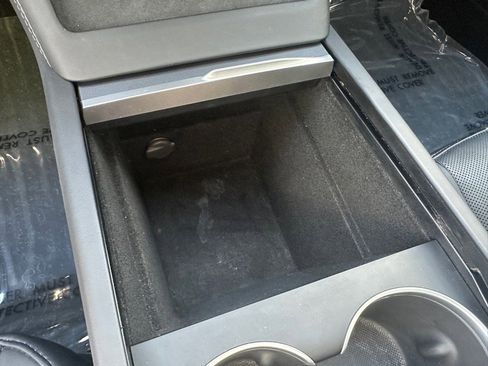 Used 2024 Tesla Model 3 image 26