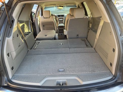 Used 2016 GMC Acadia SLT image 22