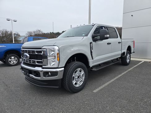 New 2026 Ford F250 XLT image 8