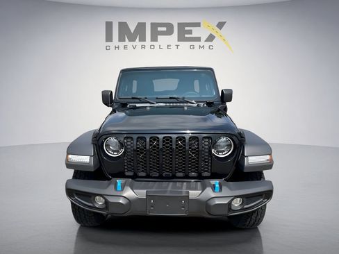 Used 2023 Jeep Wrangler Unlimited w/ Sun & Screen Package AWD/4WD image 5