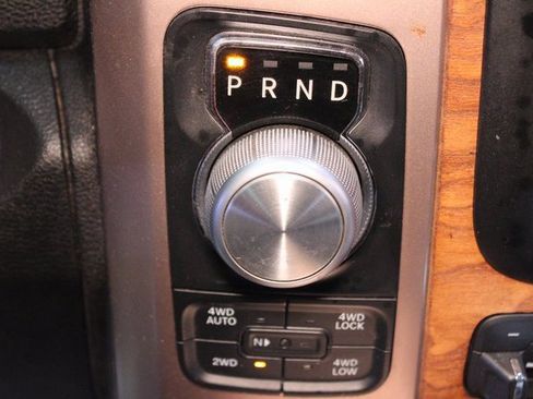 Used 2017 RAM 1500 Laramie Longhorn image 25