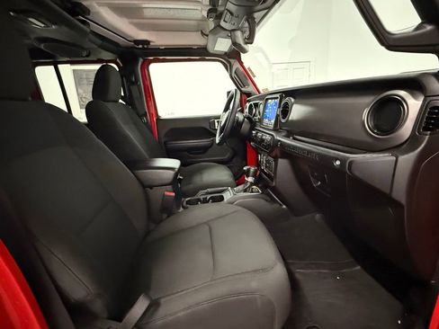Used 2023 Jeep Wrangler Sport S image 17