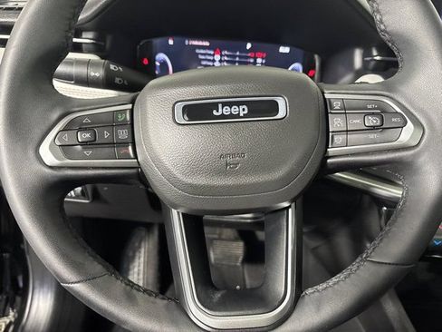 Certified 2023 Jeep Compass Limited w/ Elite Group AWD/4WD image 15