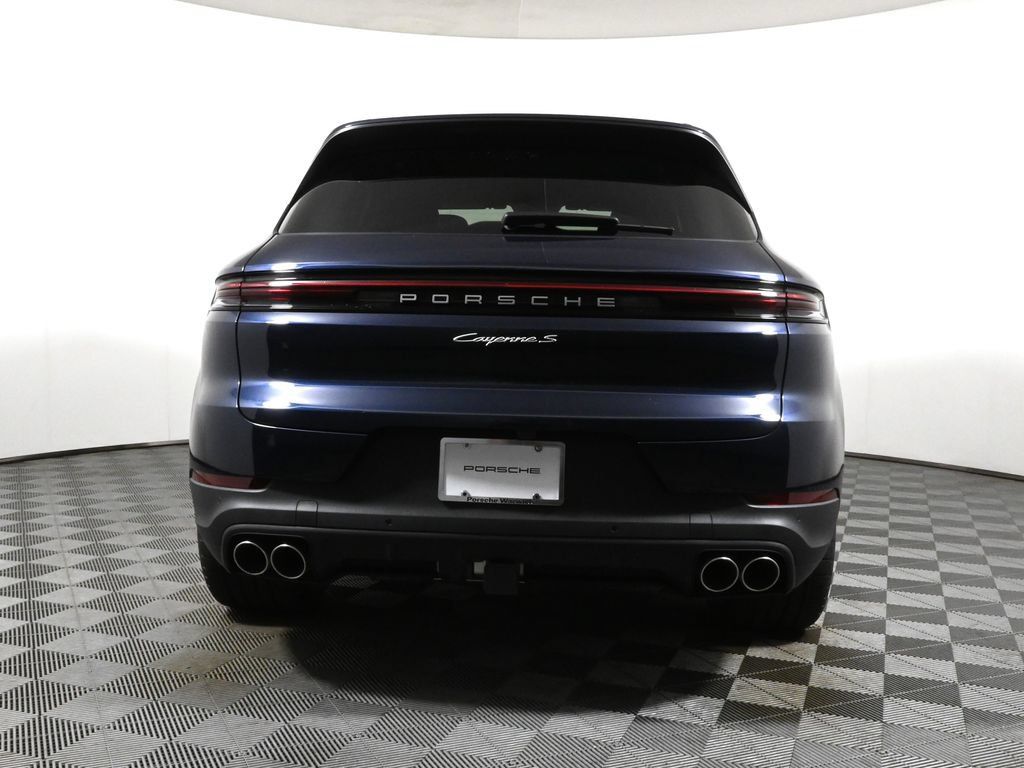 Used 2026 Porsche Cayenne S AWD/4WD image 6