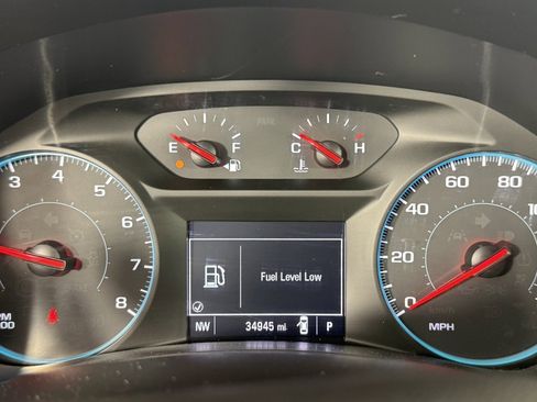 Used 2018 Chevrolet Equinox LS FWD image 18