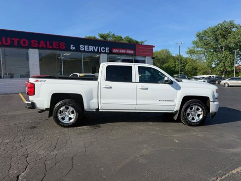 Used 2018 Chevrolet Silverado 1500 LT w/ All Star Edition AWD/4WD image 8