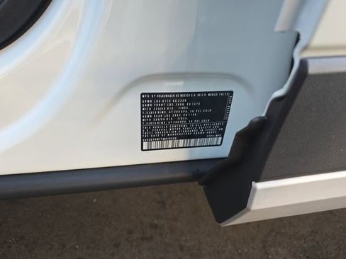 New 2026 Volkswagen Tiguan SE AWD/4WD image 30