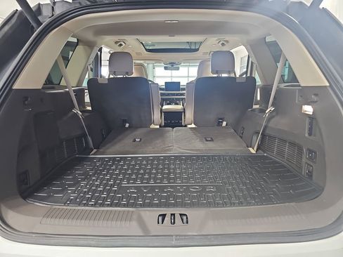 Used 2024 Lincoln Aviator Reserve w/ Equipment Group 201A AWD/4WD image 18