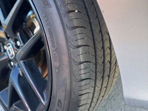 Used 2025 Honda Civic Sport image 8