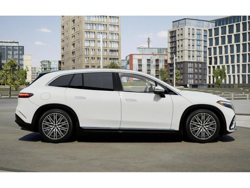 Used 2023 Mercedes-Benz EQS 580 4MATIC SUV image 18