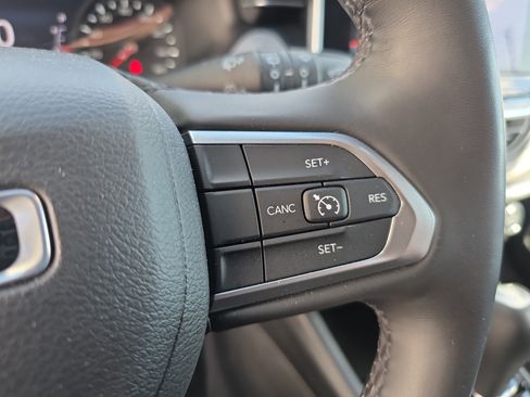 Used 2022 Jeep Compass Latitude image 20