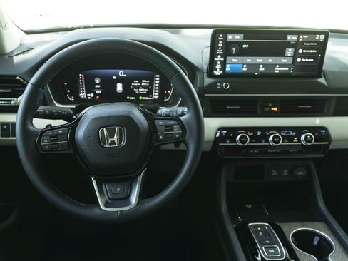 Used 2026 Honda Pilot Elite image 20