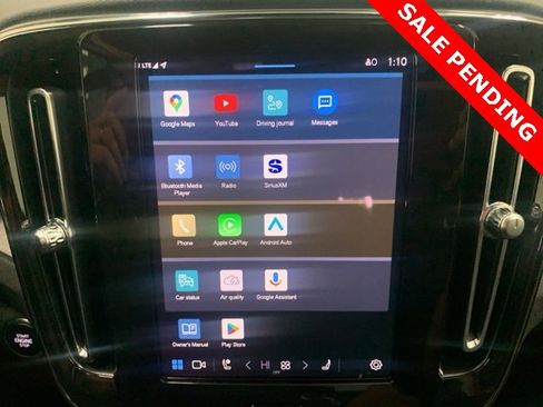 Certified 2024 Volvo XC40 B5 Plus w/ Climate Package image 19