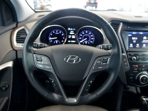 Used 2019 Hyundai Santa Fe XL SE w/ SE Premium Package 02 FWD image 18