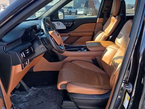 Used 2023 Lincoln Aviator Black Label w/ Dynamic Handling Package image 5