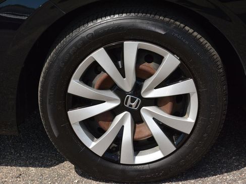 Used 2023 Honda Civic LX image 30