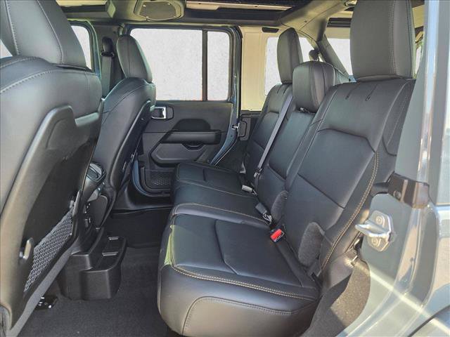 New 2026 Jeep Wrangler Unlimited Sahara AWD/4WD image 16