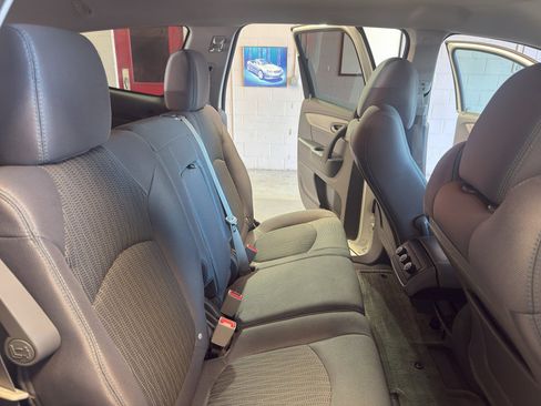Used 2014 Chevrolet Traverse LS AWD/4WD image 25