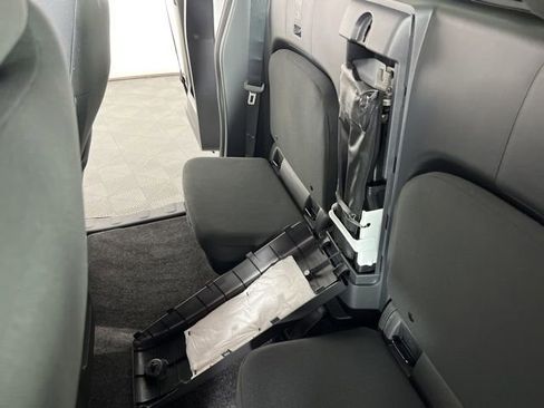 New 2026 Nissan Frontier S image 42