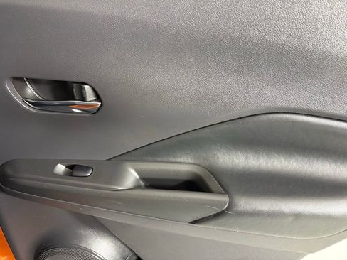 Used 2019 Nissan Kicks SR w/ SR Premium Package image 15