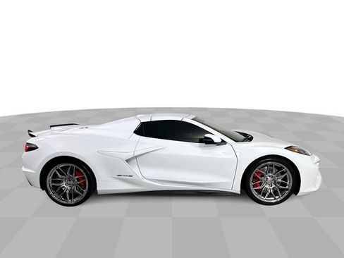 Used 2024 Chevrolet Corvette Z06 w/ Chrome Exterior Badge Package RWD image 9