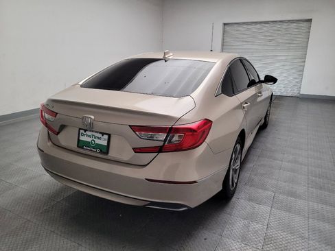 Used 2018 Honda Accord EX image 7