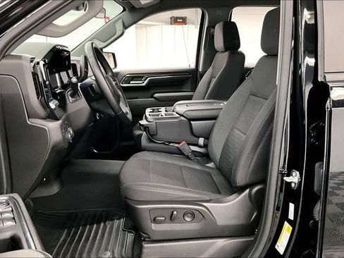 Used 2024 Chevrolet Silverado 1500 LT AWD/4WD image 23