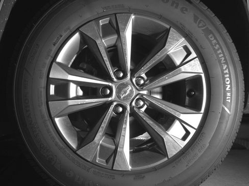 Used 2025 Chevrolet Equinox LT FWD image 14