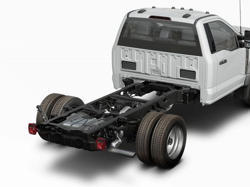 New 2024 Ford F550 4x4 Regular Cab Super Duty image 3