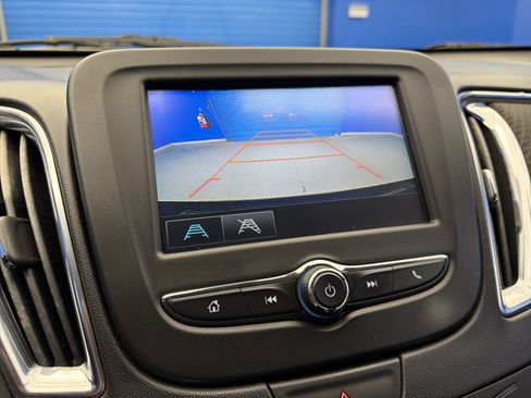 Used 2018 Chevrolet Malibu LT FWD image 20