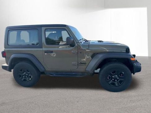 Used 2025 Jeep Wrangler Sport AWD/4WD image 4
