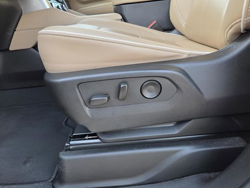 Used 2024 Chevrolet Tahoe Premier image 14