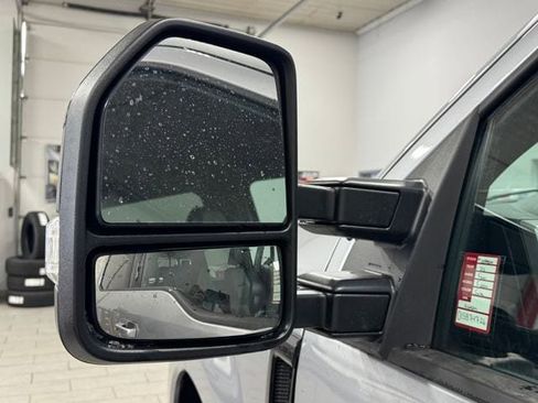 Used 2022 Ford F250 Lariat w/ Black Appearance Package image 64