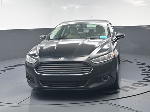 Used 2016 Ford Fusion Titanium FWD image 11