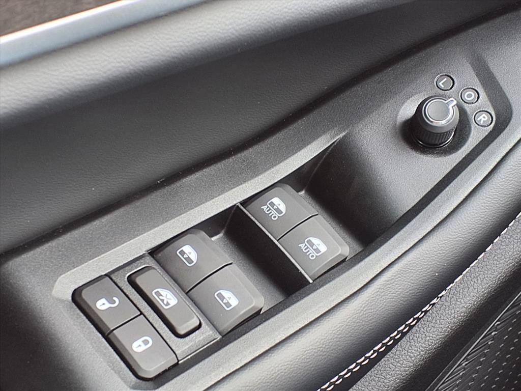 New 2026 Jeep Grand Cherokee Altitude RWD image 11