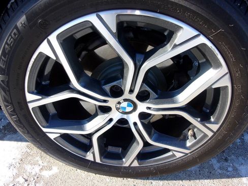 Used 2021 BMW X1 xDrive28i image 9