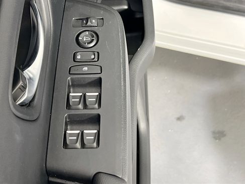 Used 2023 Honda Pilot Touring image 18