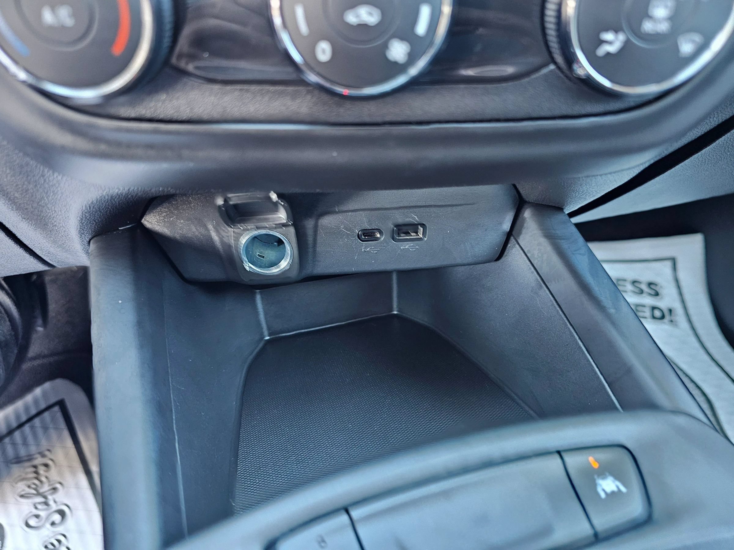 Used 2024 Chevrolet Trax LS FWD image 29